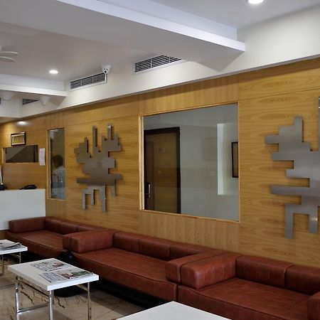 Hotel Laya Inn Ariyalur Exterior photo